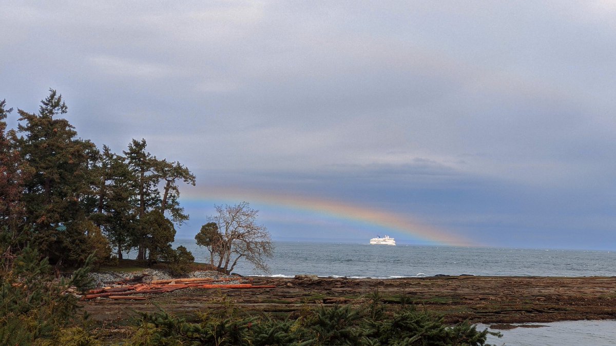 #bcferries #beautifulbritishcolumbia #gulfislands #bcstorm #rainbow