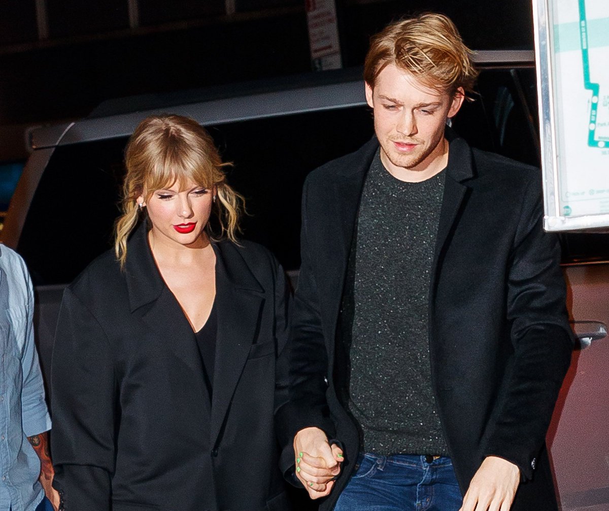 RT @ThePopTingz: Taylor Swift and Joe Alwyn have broken up. https://t.co/XzhqZEawX6