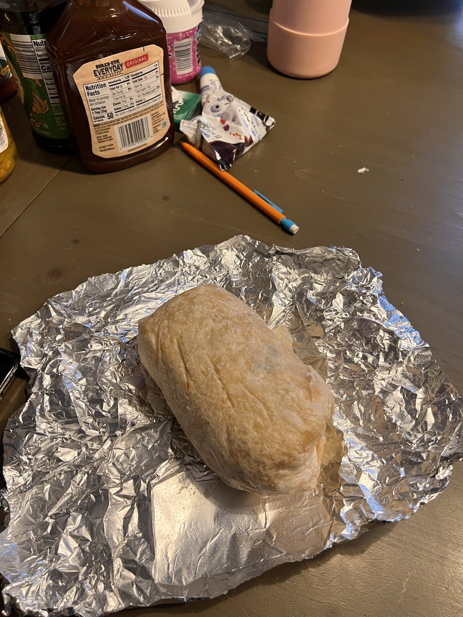 mercede82251319's tweet photo. @ChipotleTweets  count your days, this is tiny. https://t.co/yoYK7I0FkS
