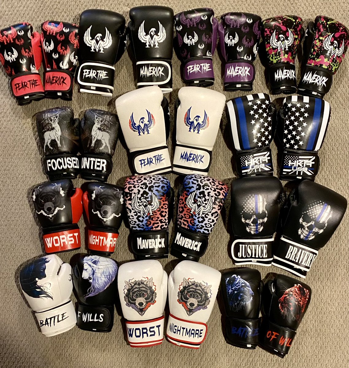 FearTheMAVERICK's tweet photo. All of the designs are in stock now &amp; can be autographed! Message me to order! All purchases $100+ get a free autographed 8x10 picture 🙏🏼
Boxing gloves: $100
Shin guards: $100
MMA puffies: $75
MMA gloves (4oz): $55
Shipping available internationally!
#pleaseretweet #share https://t.co/gKmJNqyWvK