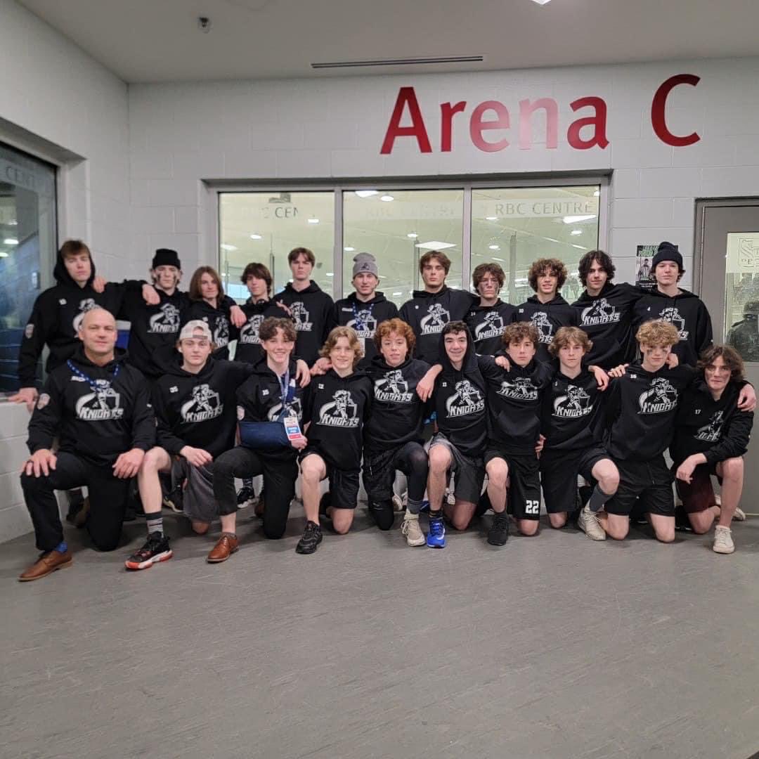 Great team effort! SJKnights punch their way to the gold medal game tomorrow!
#u16aaa#NS championships 🏒🏆