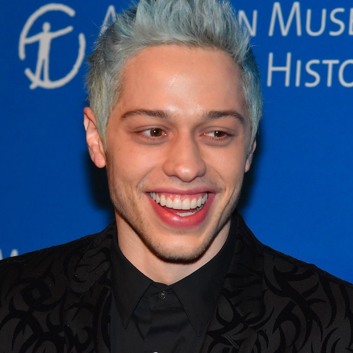 michaelcollado's tweet photo. BREAKING: Pete Davidson and Joe Alwyn have reportedly been spotted at dinner tonight https://t.co/4hNNcbvvSX