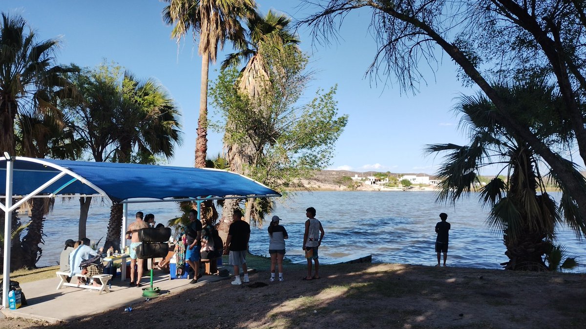 Quien por el lago colina