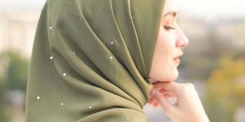 Women's Sequins Embellished Hijab
$20.00 and FREE Shipping
Tag a friend who would love this!
Shop now at Jasminess.com
jasminess.com/womens-sequins…

#modestclothing #fashionstyle #bloggerlifestyle #bridalstyle #fashiondesign #healthylifestyle