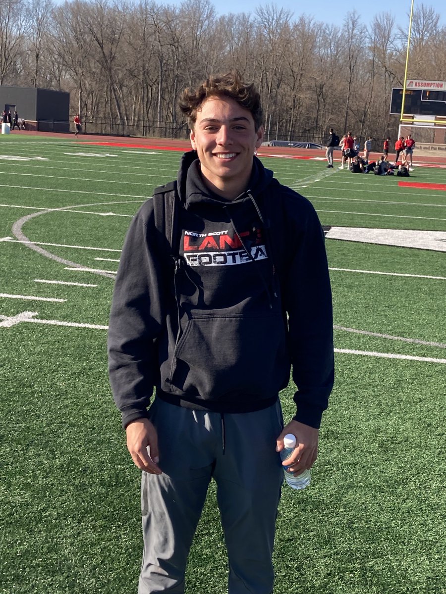 NSBoysTrack's tweet photo. Congrats to Colton Voss for hitting the Blue Standard and qualifying for @DrakeRelays in the 100m dash with a time of 10.91! #NSTF #MYDRAKERELAYS #BLUEOVALBOUND https://t.co/Sh2aZHTaSK