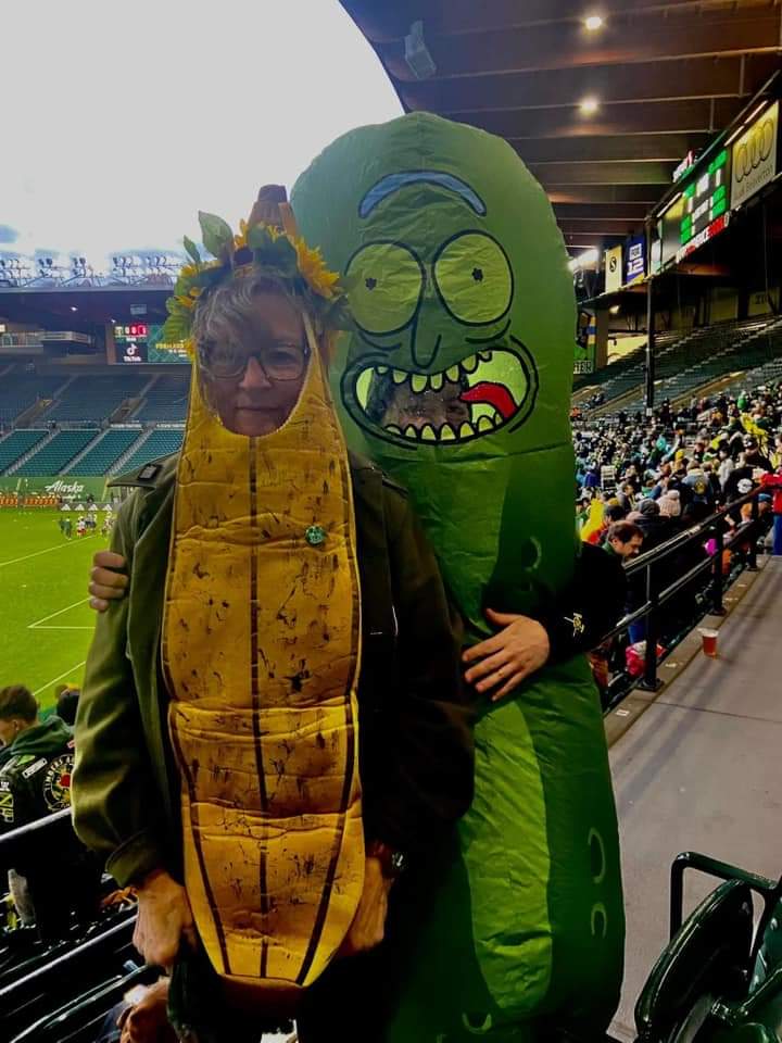 KFLeppek's tweet photo. @5mTKO @FlatcapGK @joelcarrick @shebainpdx @timbersarmy Watch party in Canby tonight. 7:30 p.m. FOB Tavern. I am still sick but you can cheer for me. #frogmanrule https://t.co/tpunb3aByH
