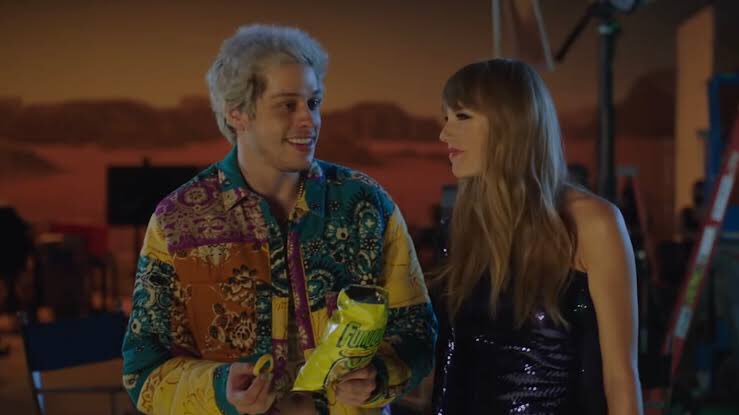 vyvanseswiftie's tweet photo. @TheSwiftSociety @people New favourite couple https://t.co/JCZVQ0UJip