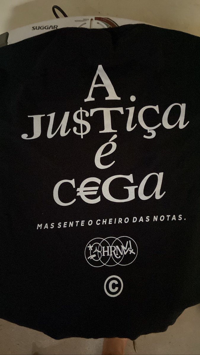 Loverr_S2's tweet photo. @gostosas2d De noite com essa blusa minha e um cigarro 
Os PM nem pergunta nada só atira 🤷🏾‍♂️ https://t.co/934uhcTMDn