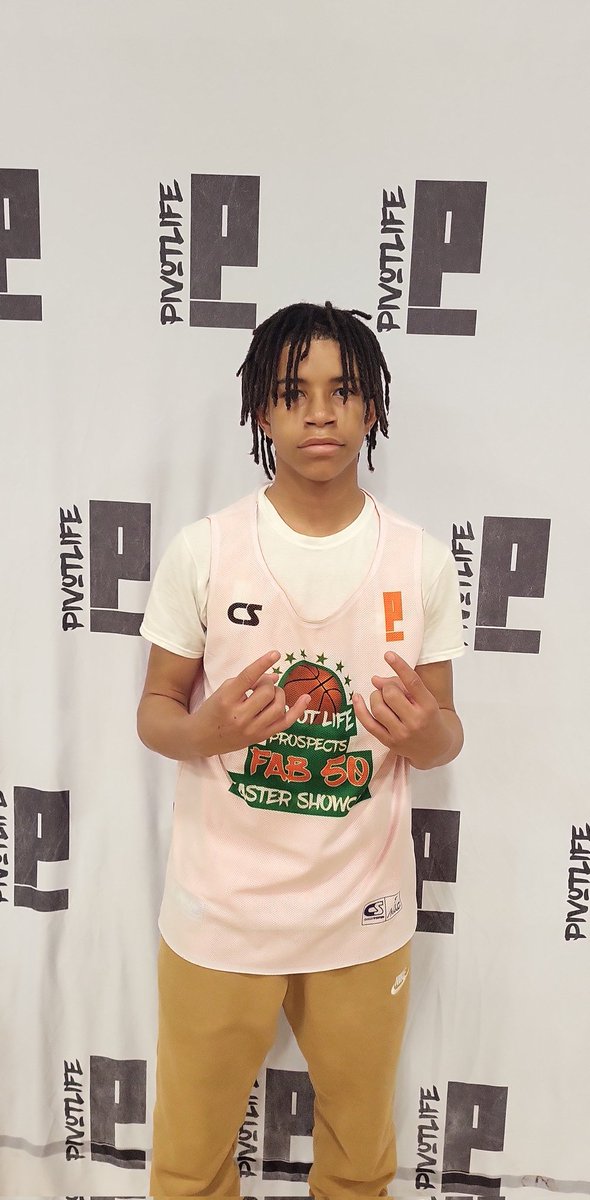 PivotLifeProsp1's tweet photo. With the new wave of Steph Curry &amp; Trae Young type guards, everyone wants to shoot the long ball but few can with the accuracy of Greg Nash 3. Not only a shooter but great facilitator and floor general. Which was on display earning him Co-MOP honors.
#pivotlifeprospects🏀
#fab50 https://t.co/OoIREUIM2e