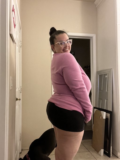 Hello motherfuckers! Miss this ass? https://t.co/uaihO4QgR5<a href="/tag/mvsales"class="tags"><span>#mvsales</span></a>