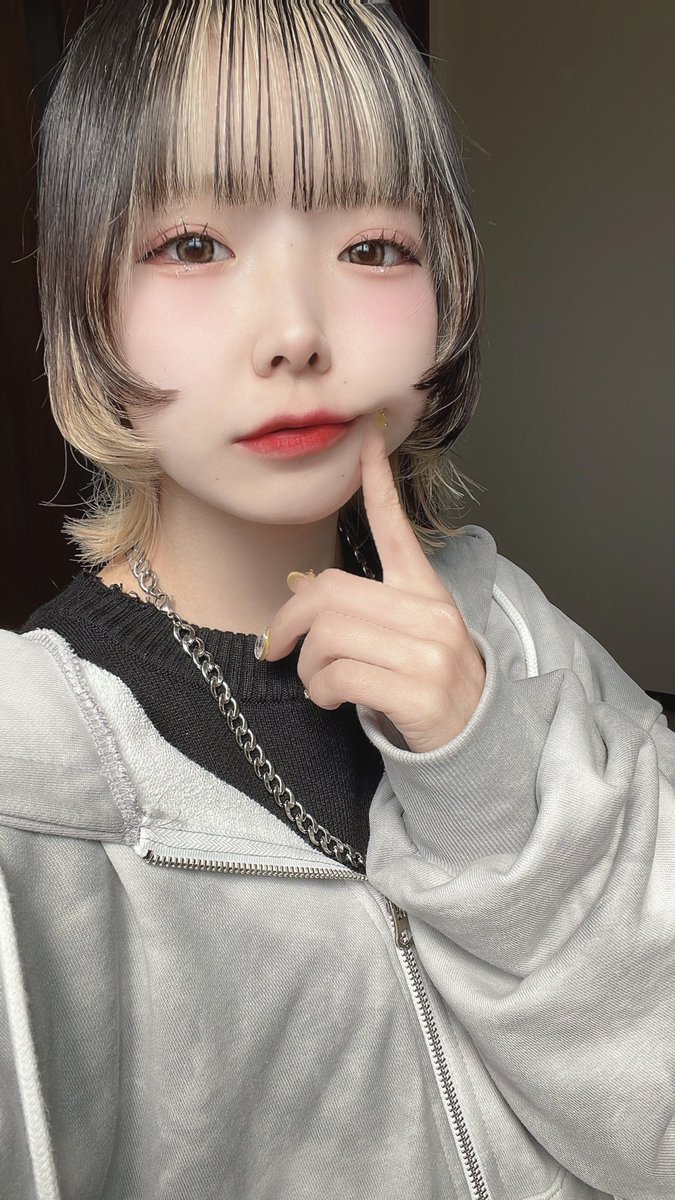 arare588's tweet photo. 我ながら餅みたい^ ^ https://t.co/RKvrWq2sbt