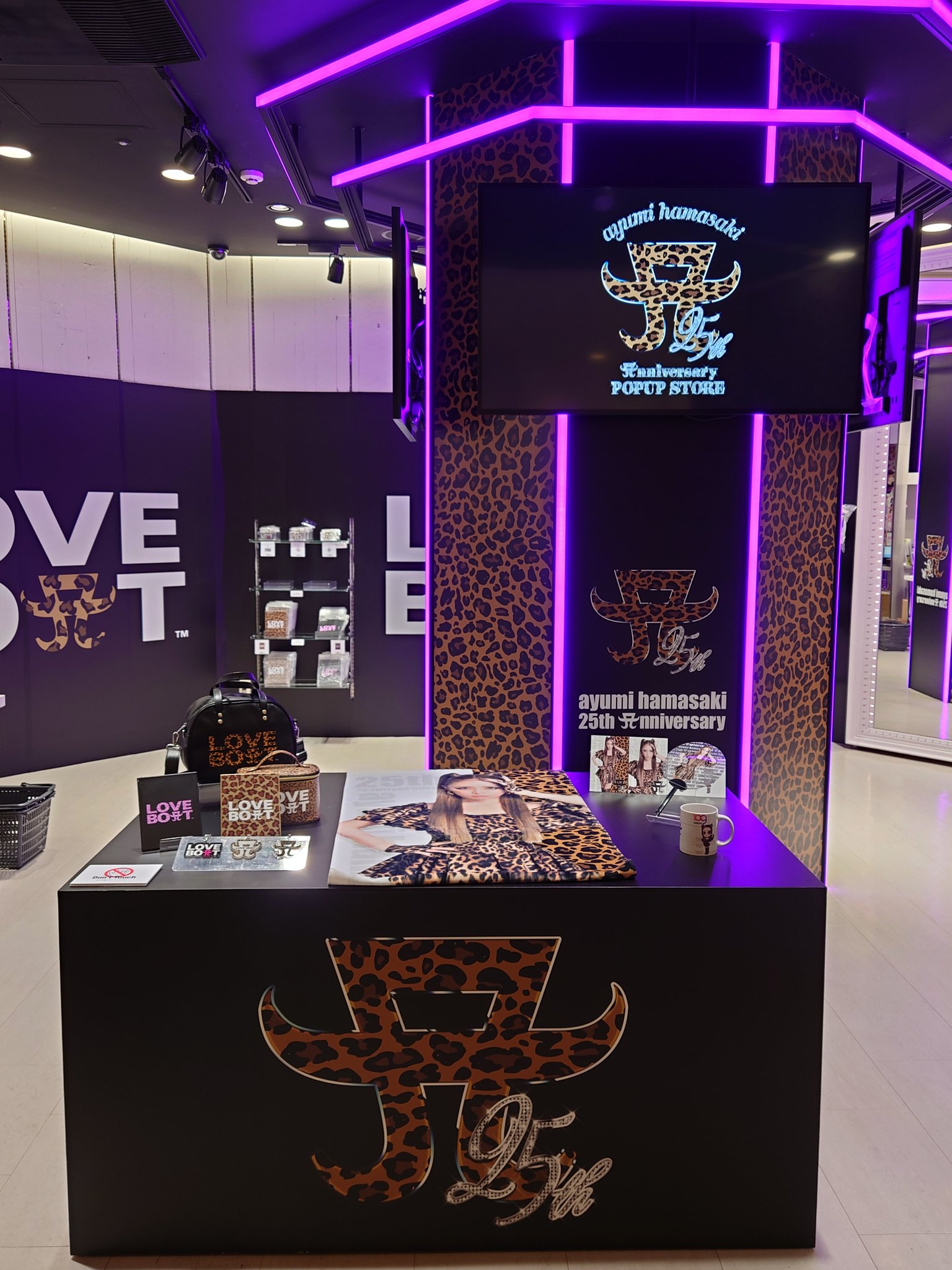渋谷109 浜崎あゆみ 25th pop up 限定 うちわ タオルセット セール商品