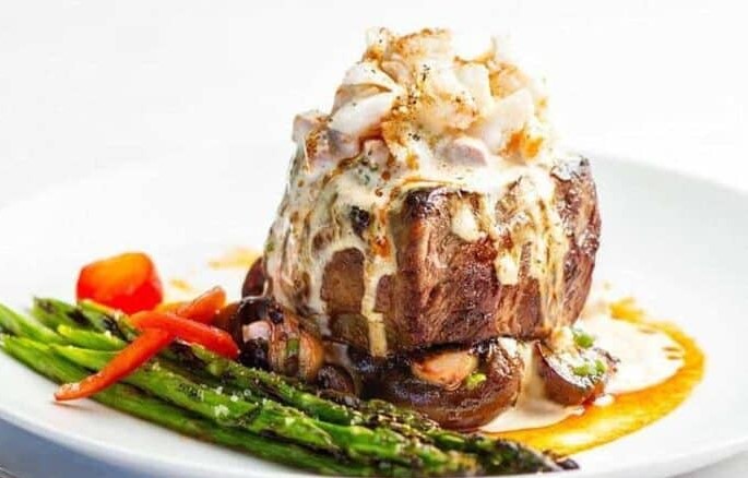 “No one who cooks, cooks alone. Even at her most solitary, a cook in the kitchen is surrounded by generations of cooks past, .... the wisdom of cookbook writers.” Laurie Colwin 🔸Steak Oscar Recipe #holyshit #food #steak #dinner #trending #LA Recipe:tinyurl.com/yhyz3nwn