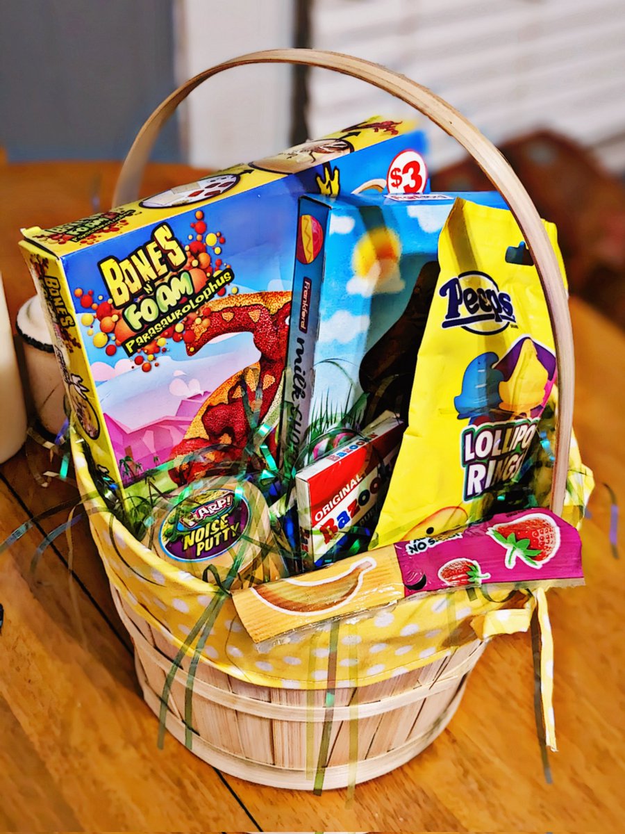 sleeze_6669's tweet photo. Photo of my son's Easter basket for 2023. Photographed using the rear camera of my Pixel 6a, edits made using Picsart. Happy Easter Jaxon 😅 #easter #easterbasket #easterbunny #easteredit #pixel6a #happyeaster2023 https://t.co/AWlSKMvr9C