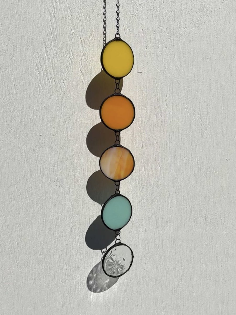 hurt_hands's tweet photo. handmade stained glass dots are available now on my main site https://t.co/sqHYOuOHhf ✨☁️
$65 shipped for a staple that can spice up any window, corner, or wall with pops of color and a little movement! https://t.co/gjKckF3kc5