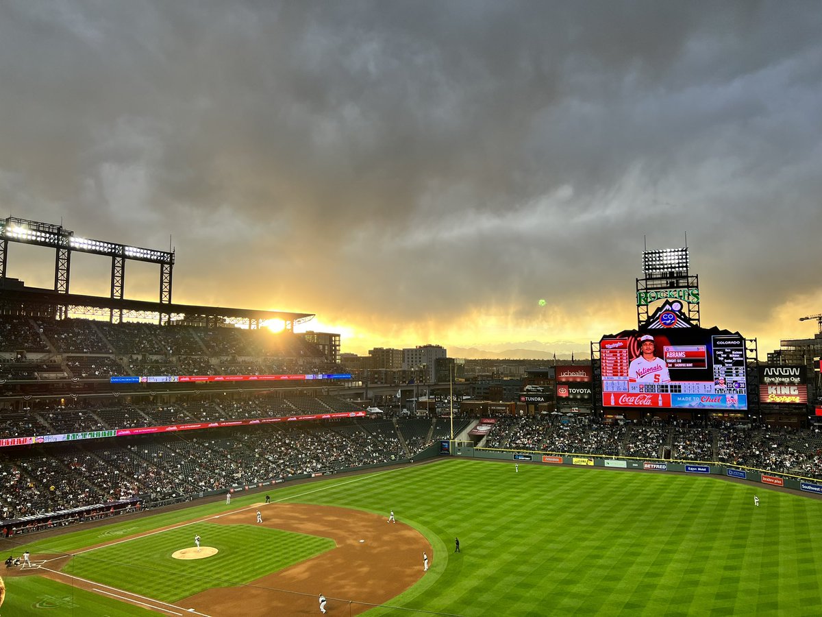 fasteddiegloor's tweet photo. Ape on the town - go @Rockies - @BoredApeYC https://t.co/Pz7qK0t4BU