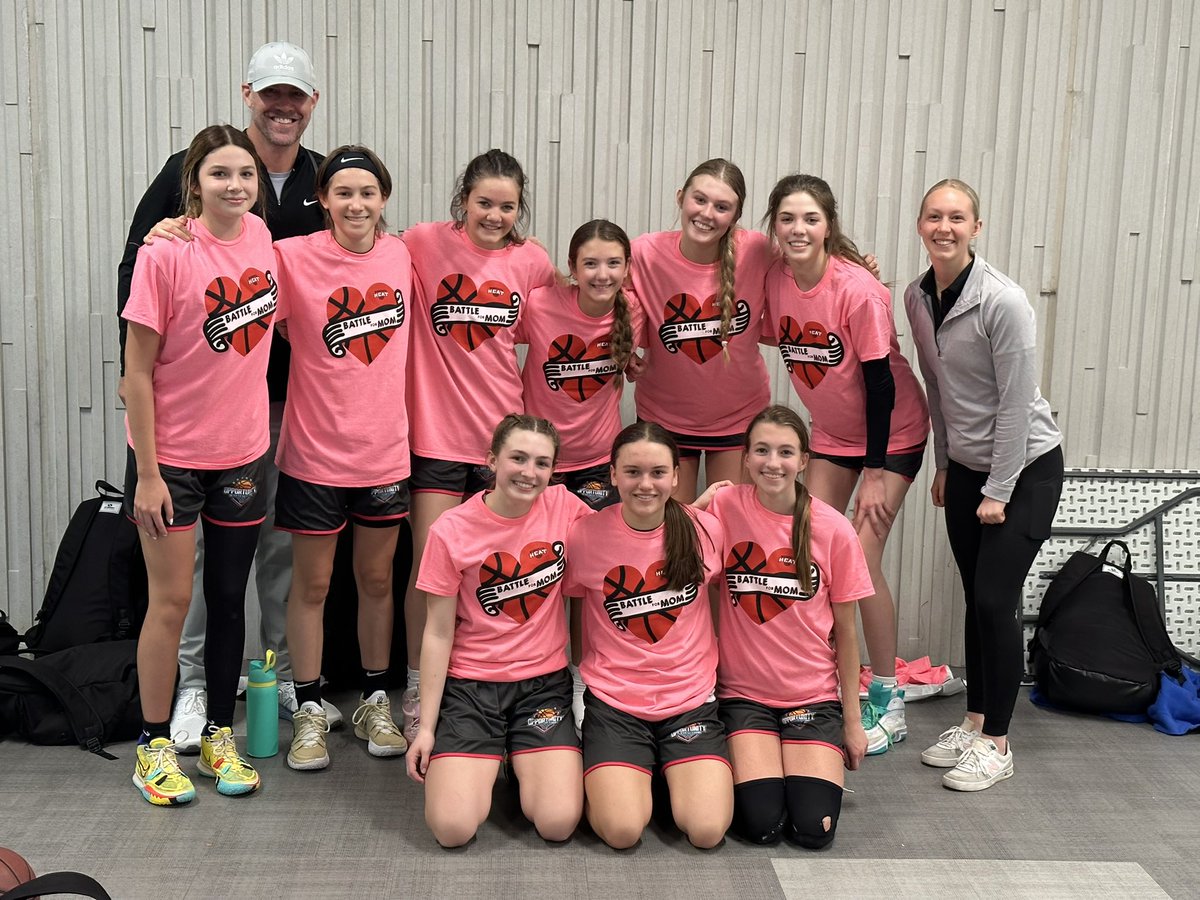 The 9th Grade Blue Team played great today and also took home a 2nd place finish at the Battle for Mom tournament. Such a talented group of players and great coaches. They’re going to have a big season.