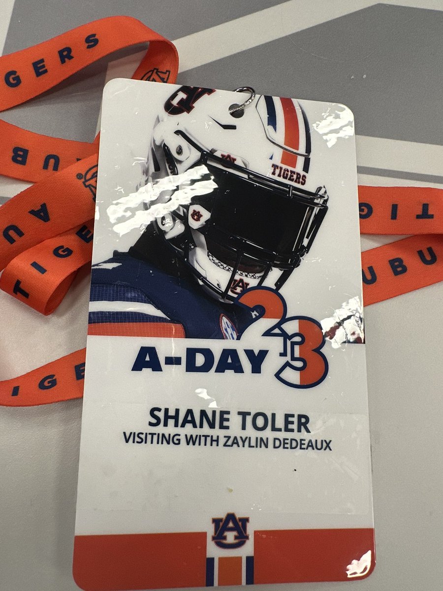 ShaneToler5's tweet photo. Had a great day at Auburn’s Spring game today with @zaylin_dedeaux and @rjjohnson5776 ! 🟠⚪️ @AuburnFootball @robin_lee6179 @Coach_Bramlett @Coach_MCollins https://t.co/vMBgHgtDPk