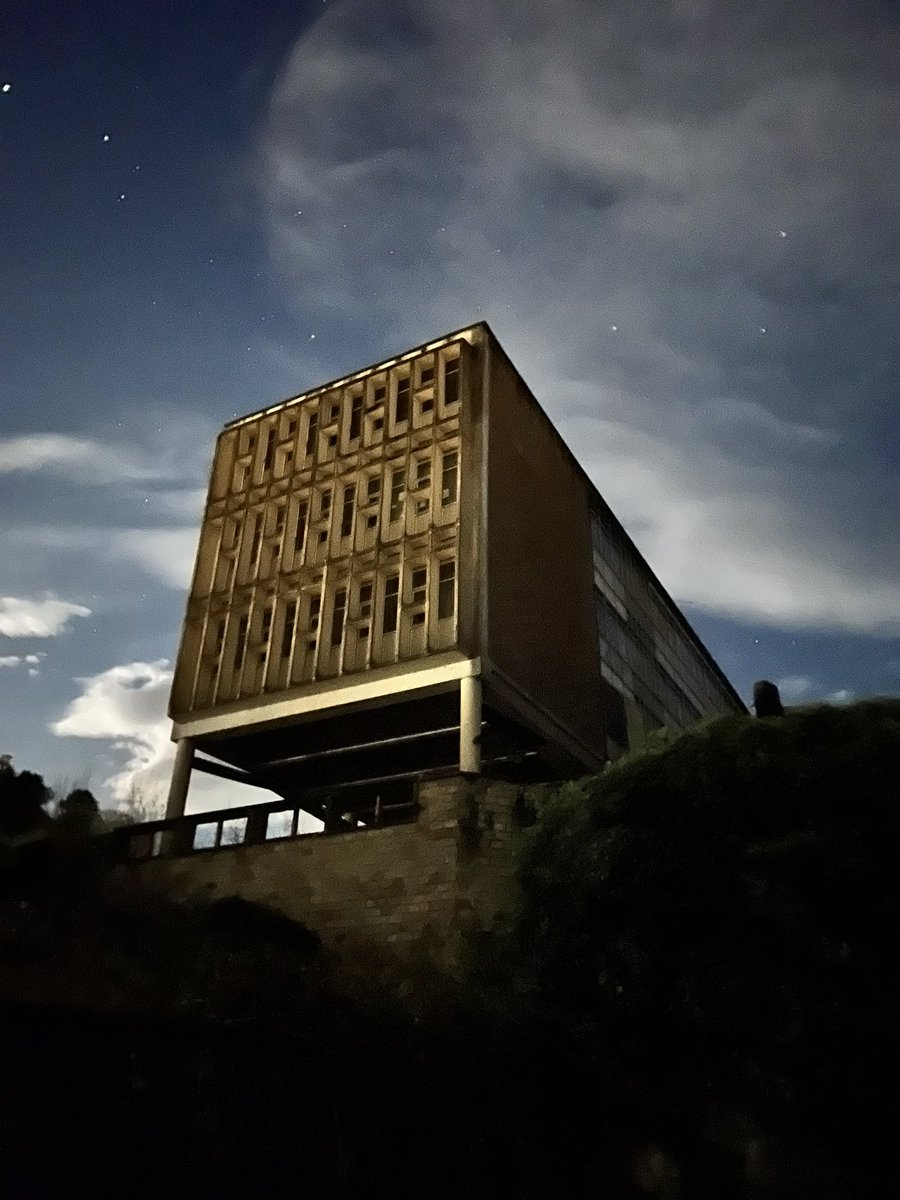 My old school. Rothesay Academy #isleofbute #NightPhotography 
#brutalism
