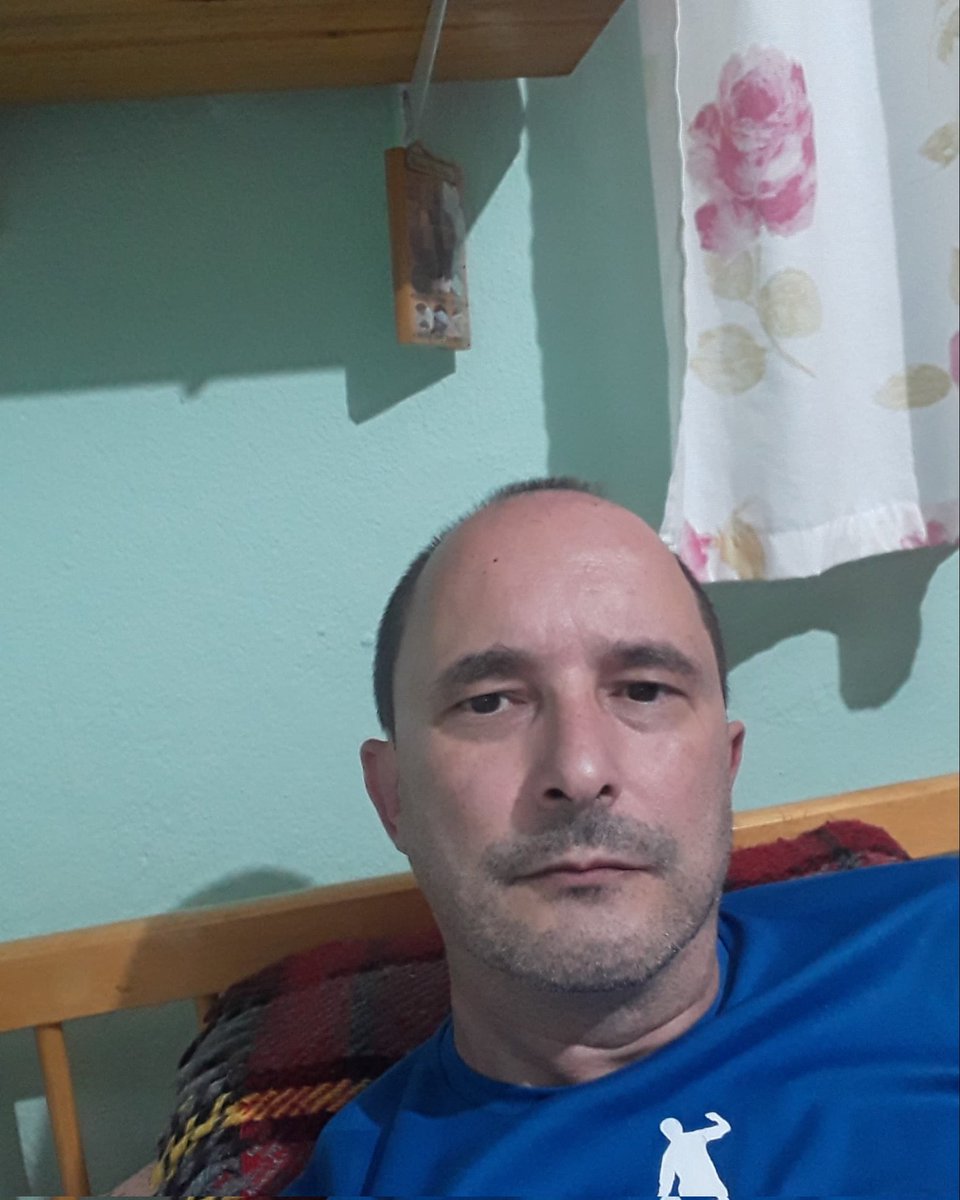 j_ricchetti's tweet image. Cabelo raspadinho.