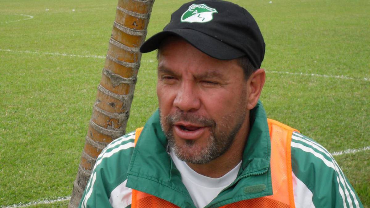 Verde_BlancoRT's tweet photo. Tal parece que al DT le quedó grande, últimos en la tabla, 1 partido ganado de 12 jugados y complicados en el descenso. 
¿Quién debe ser el DT del Deportivo Cali?
Cheché Hernández (RT) - Pecoso Castro 💚 https://t.co/T75nsqZnmA