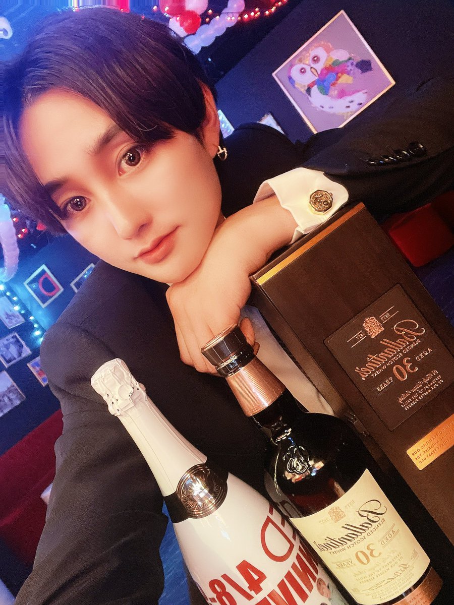 1910_w's tweet image. バランタイン30年
周年オリシャンありがとう✨
 #みんなRED #岡山ホスト #clubRED