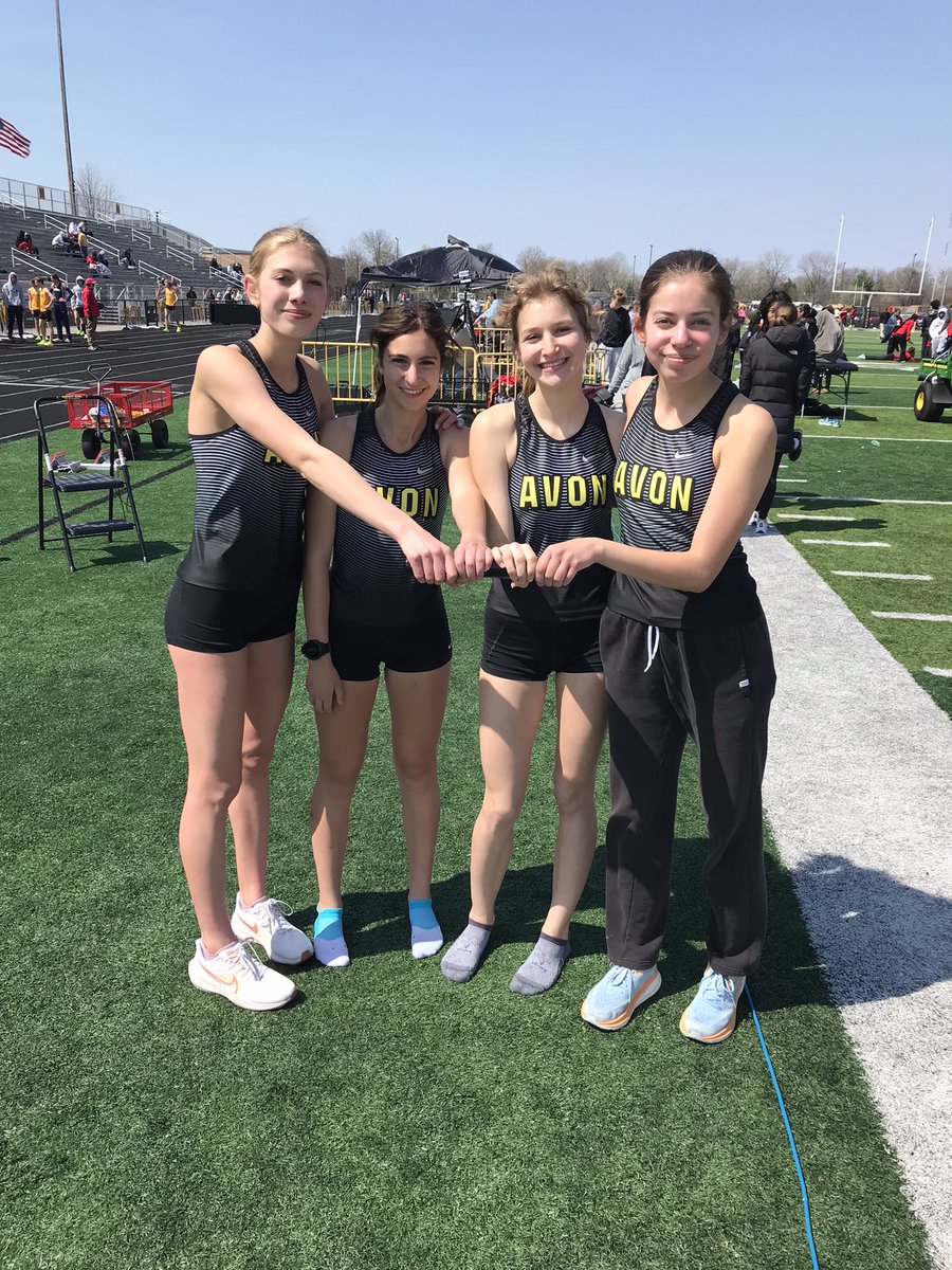 Coach_Orender's tweet photo. The Lady Orioles (86 Pts) outscored host school Warren Central (72 Pts) to capture the trophy at Warren Relays!  Distance events contributed 24 points to the team total. https://t.co/XKrTa2Zq6m