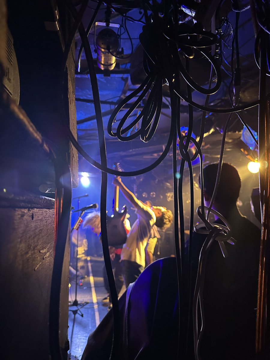 fuku_29's tweet photo. 日付前後するけど金曜日はMINAMIS見に行った。
とてもいいライブだった☺️

休止とのことで、ひとまずお疲れ様でした！

#MINAMIS #ラママ #バンド https://t.co/rp9jAEO62O