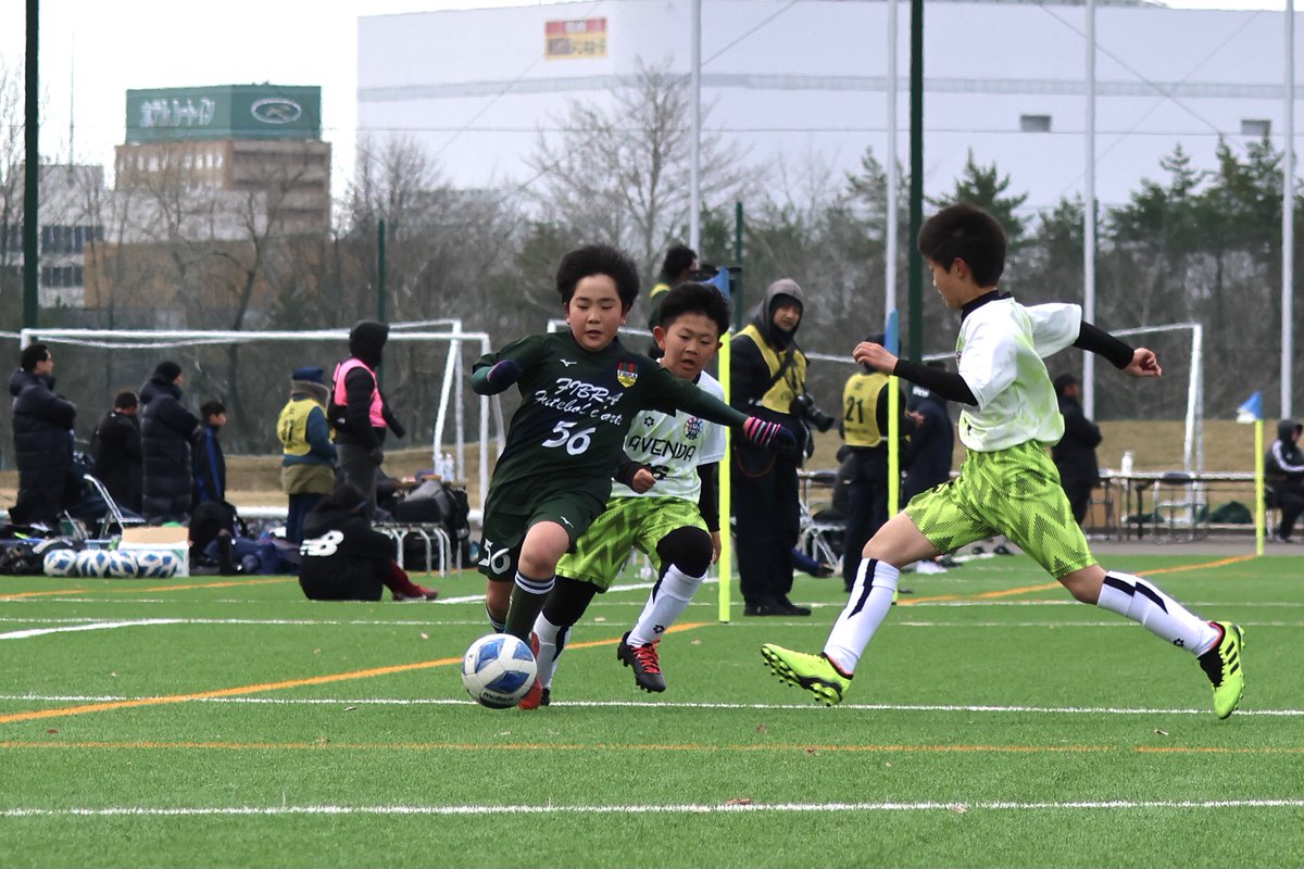 zennoh_sports's tweet photo. ⚽️JA全農杯全国小学生選抜サッカーin北海道🌽
【準決勝②】
#AVENDAFC(函館)と #FibraFC(札幌)の試合は、4-1でAVENDAFCが勝利👍どちらも最後までゴールを諦めない、気迫のこもったプレーでした‼️
「ニッポンの食」パワーで がんばれ!🇯🇵
#チビリンピック #JA全農杯 #チビリンサッカー #全農 https://t.co/k5DsMxUeW8