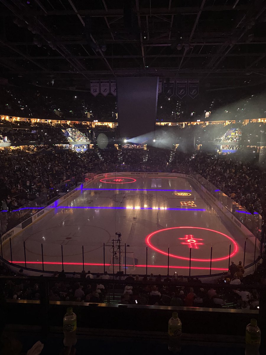 ElijahMuirhead's tweet photo. One more for the Natty!!! #GopherHockey https://t.co/98NluYqTpd