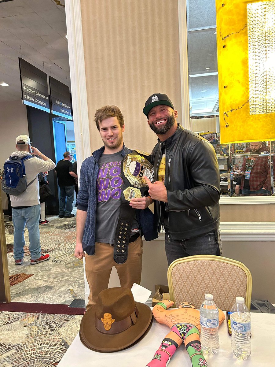 A_Sheranko116's tweet image. Can finally say I met my favorite wrestler!  I remember watching each  Z! True Long Island Story as they came out and seeing how he’s taken over Indy wrestling! Would 100% meet Matt again! And was able to get the last elite to have all of them! 

#SquaredCircleExpo #IndyGod