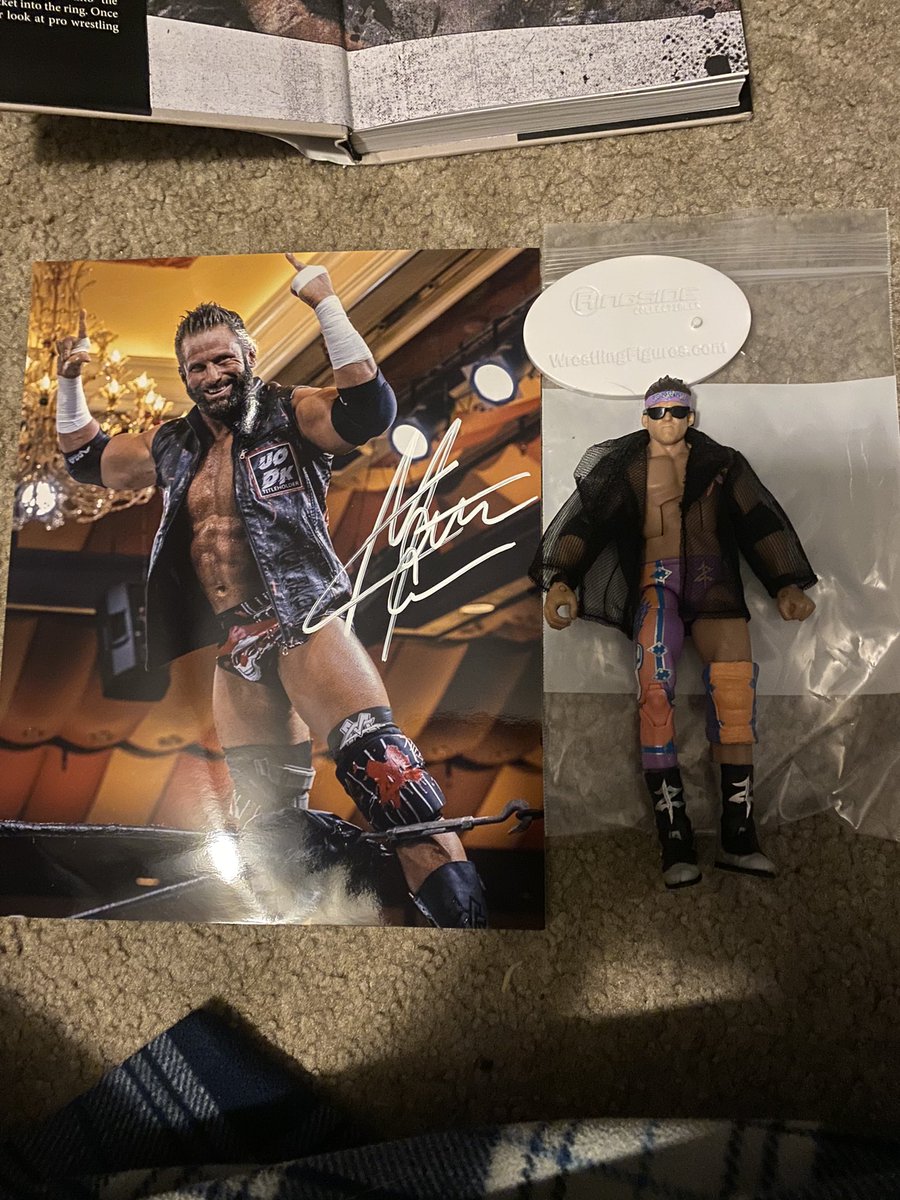 A_Sheranko116's tweet image. Can finally say I met my favorite wrestler!  I remember watching each  Z! True Long Island Story as they came out and seeing how he’s taken over Indy wrestling! Would 100% meet Matt again! And was able to get the last elite to have all of them! 

#SquaredCircleExpo #IndyGod
