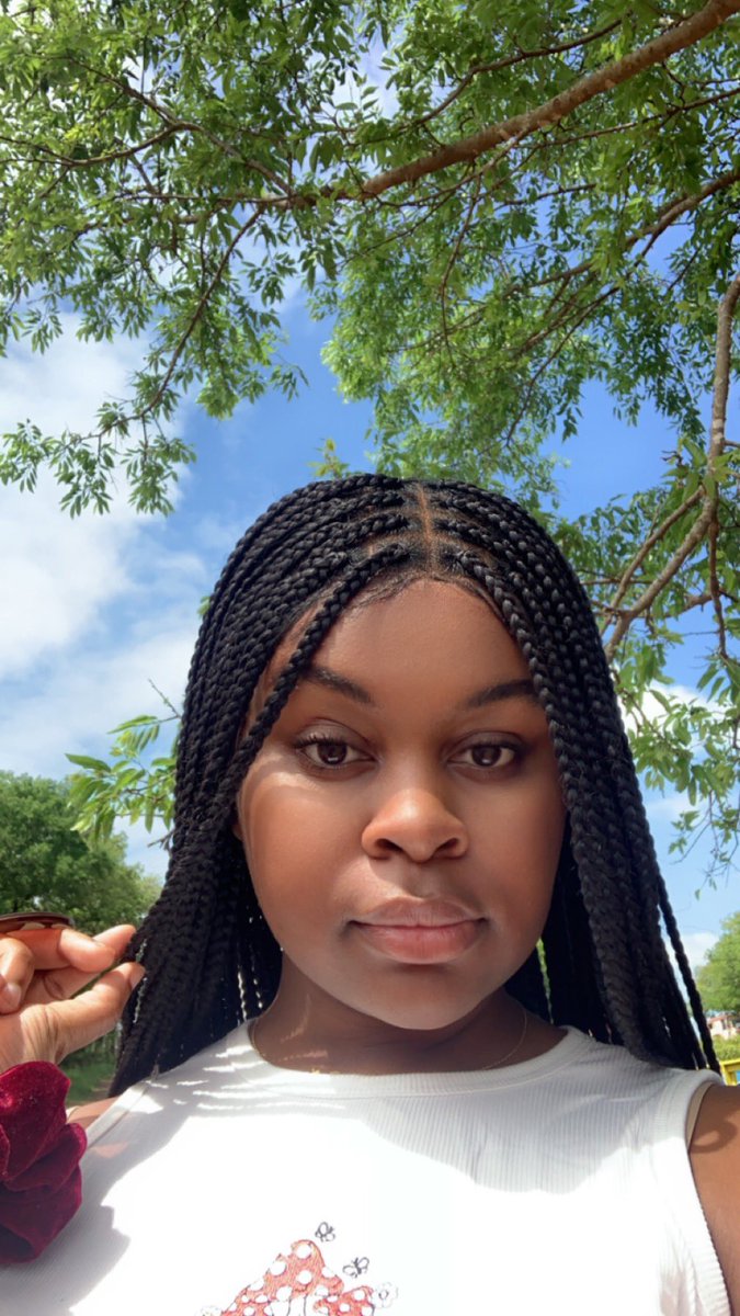 _br33__'s tweet image. Take me to the fair🎡