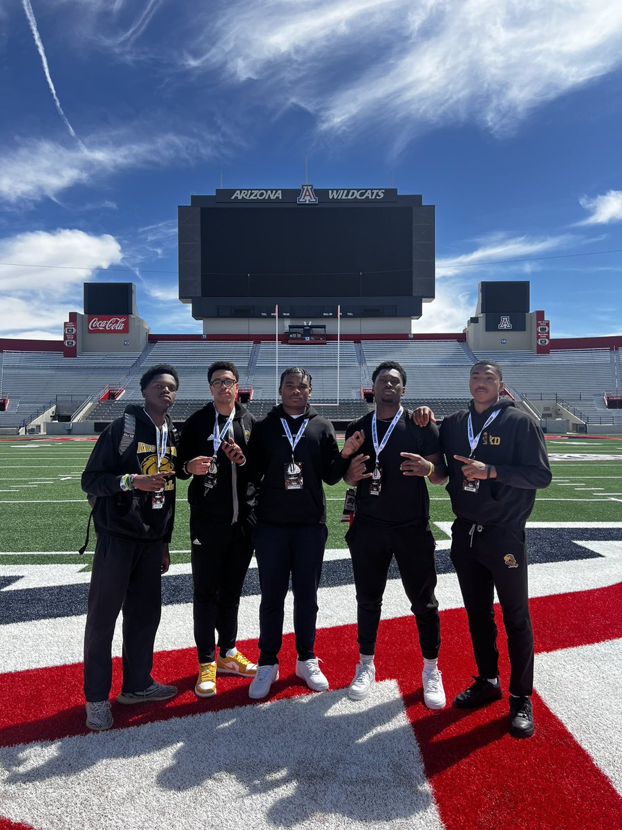 ch1nedu1's tweet photo. Had a Great time At University of Arizona This Weekend!!! @ArizonaFBall @CoachKaufusi #BearDown #Itspersonal https://t.co/E8PglskaBR
