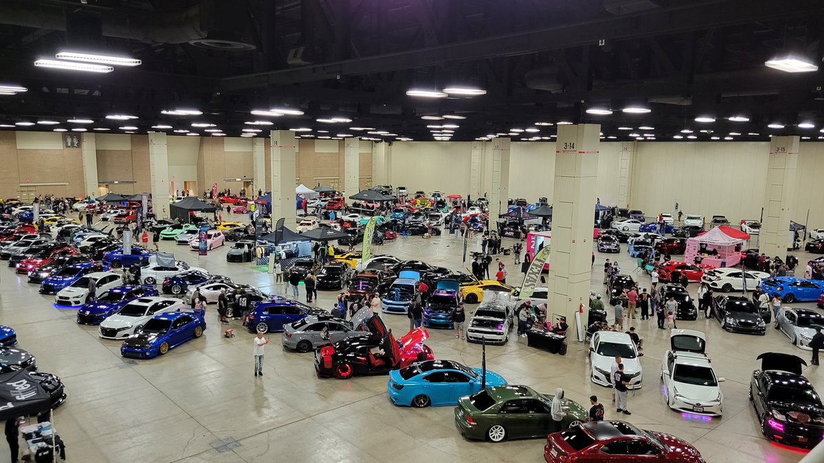 Ita_Para's tweet photo. The car show was fun! https://t.co/PY9n9cawgg
