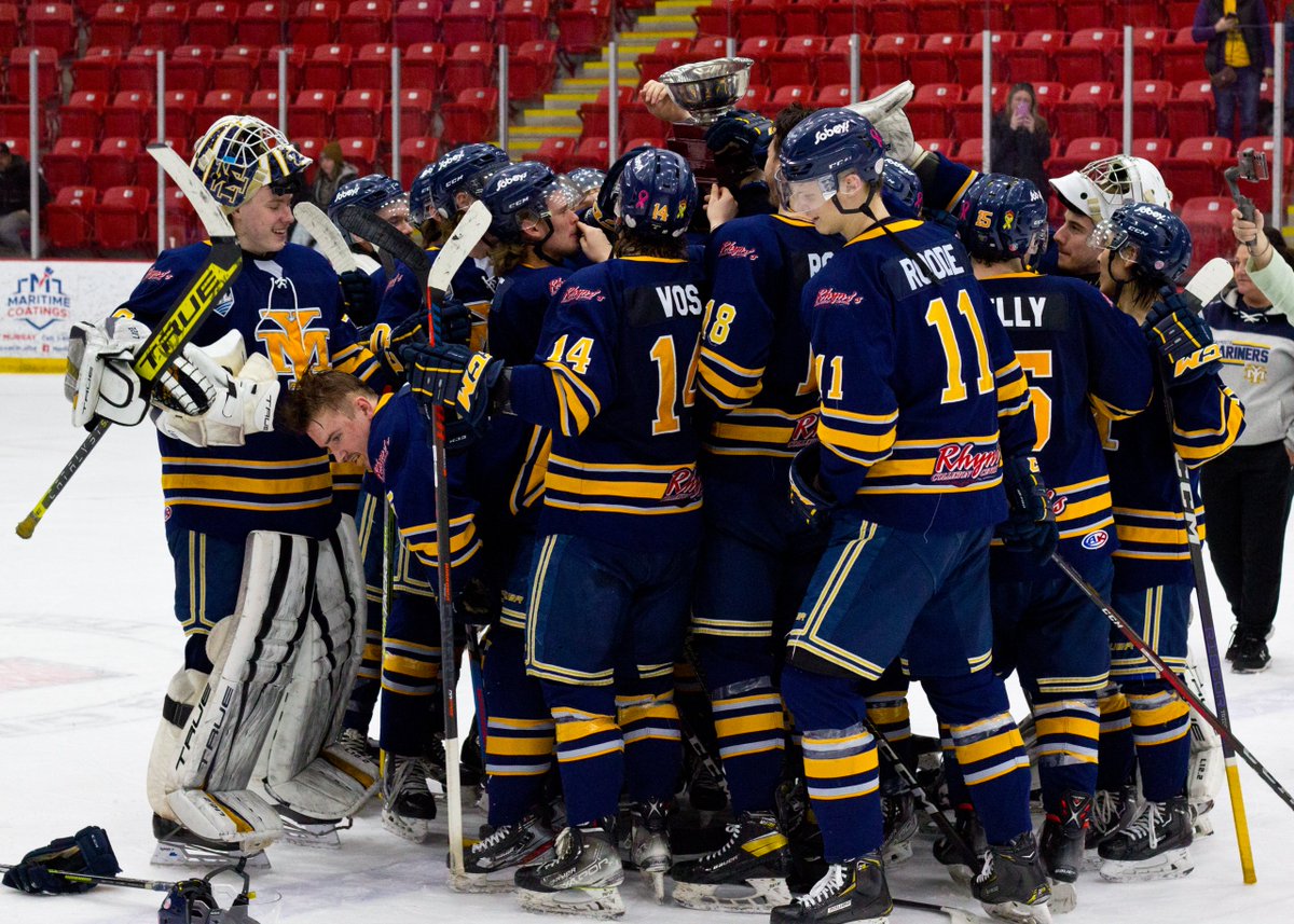 THEMHL's tweet photo. Congratulations to @MarinersHockey, who claimed the @Eastlink South Division title tonight with a 5-2 win over the @trurobearcats in Game 4. The trophy was presented by @MHLPresident Troy Dumville. Banner presented by @HockeyNS Junior Chair Scott Kennedy. https://t.co/JVkwMJvM2q
