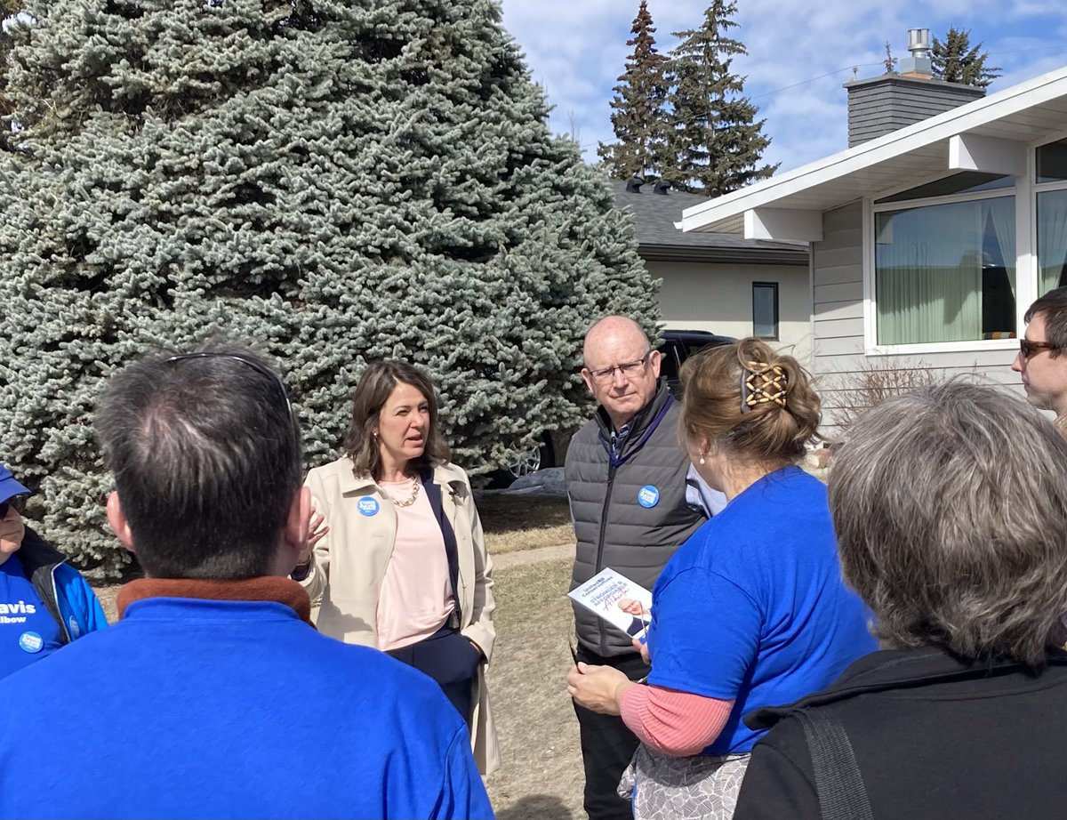 Chris Davis tweet media