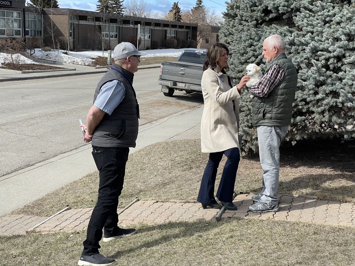 Chris Davis tweet media