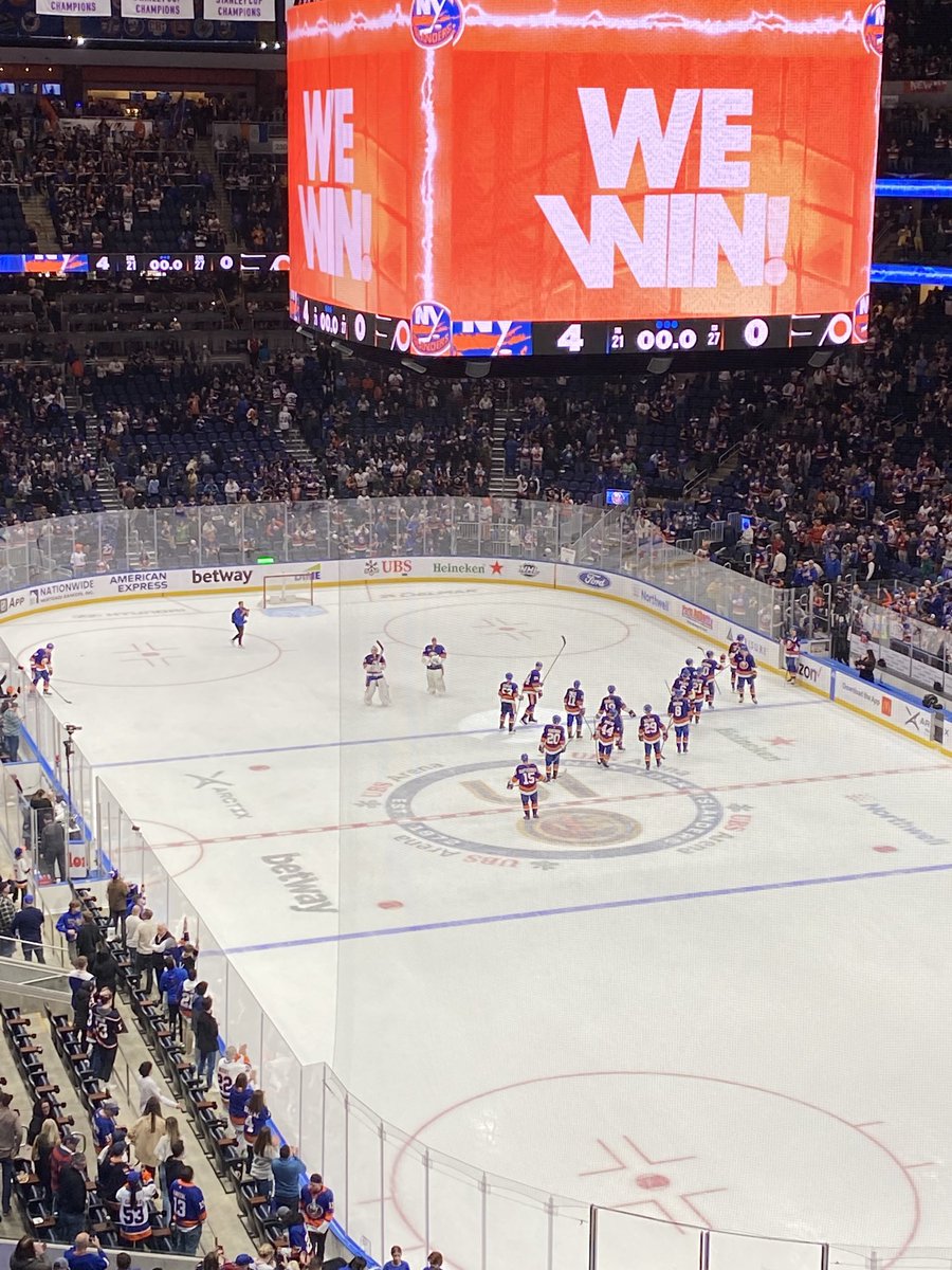 CarlMacGowan's tweet image. After slow start, #Isles take over in dominant second period and beat Philadelphia. Sorokin with the 4-0 shutout. #YesYesYes!!!!
