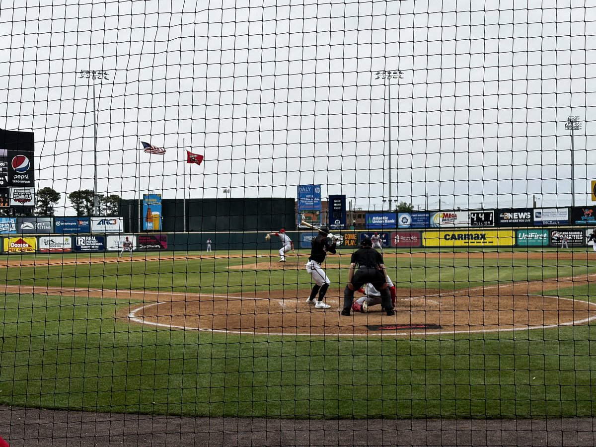 Opening Day!!!! Great win Squirrels
#MiLB #FlyingSquirrels