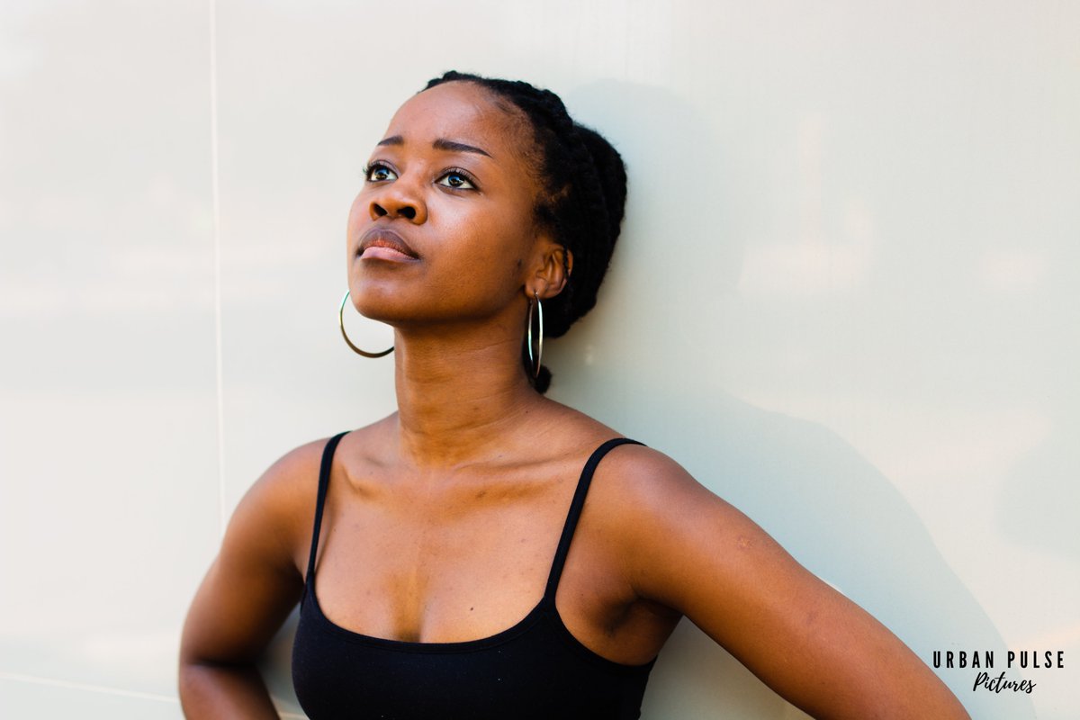 UrbanPulsePics's tweet photo. Model: Nicole

For bookings contact:
urbanpulsepictures@gmail.com

#UrbanPulsePics #LiveYourMoment #ModelPhotography #iLovePhotography #CanonPhotography #BlackIsBeautiful #Botswana https://t.co/iwlvZ95IjL