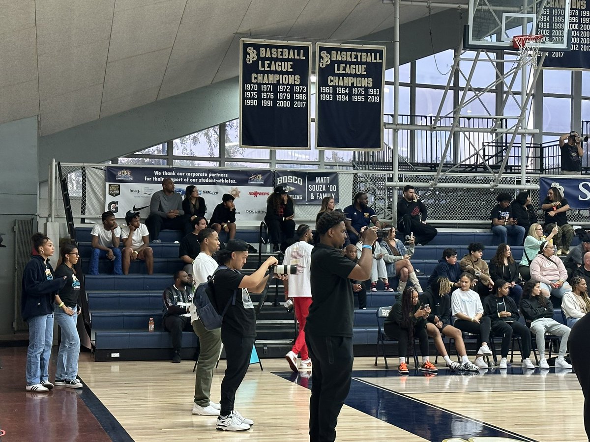 LACourtReport's tweet photo. Tons of coverage here at the  @EncoreAllStar. Did somebody say @BeachCityHoops is in the house? Let’s Goooooo. https://t.co/zrVo8ZoPTq