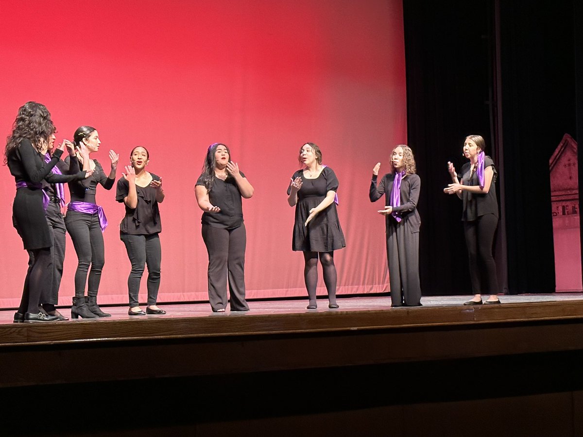 Your <a href="/NISDWarren/">NISDWarren</a> Chamber Choir just won FIRST PLACE in the <a href="/JuniorLeagueSA/">Junior League of San Antonio</a> FAME Awards! They’re bringing home $2000 for the choir program! Congratulations to these talented students! Thank you Junior League for all you do for fine arts!