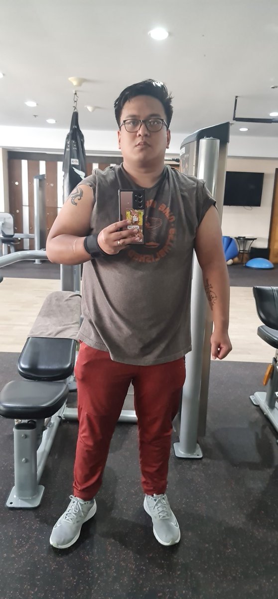 cryopsycho's tweet photo. Happy Easter! Need to sweat out after being sick the whole week. Hope you all have a wonderful Sunday! https://t.co/zP8ReYIKVf