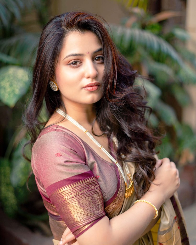 ..... Hello everyone .....
💚 Good Morning ❤️ 
‼️ Happy Sunday ‼️