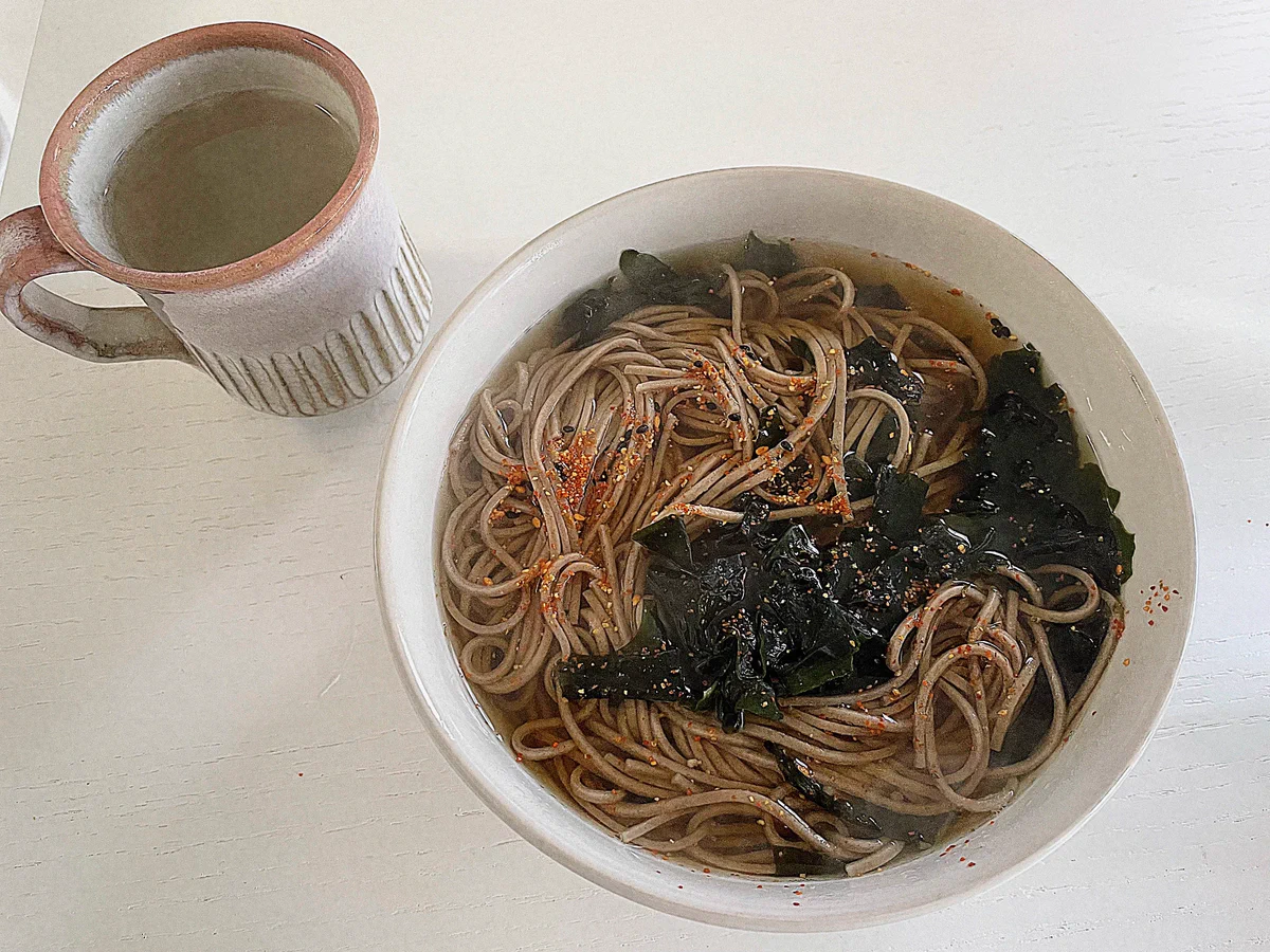 共感者多数！生理前の食欲は『熱々のお蕎麦』で抑えられる！？