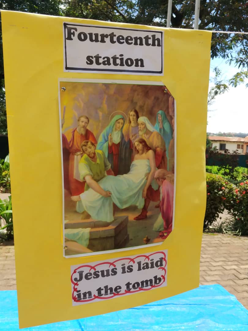 Picture learning

Jesus is laid in the tomb