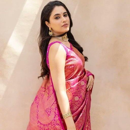 priyankaafx's tweet image. #myqueen #chellama 
@priyankaamohan 

Ñéw