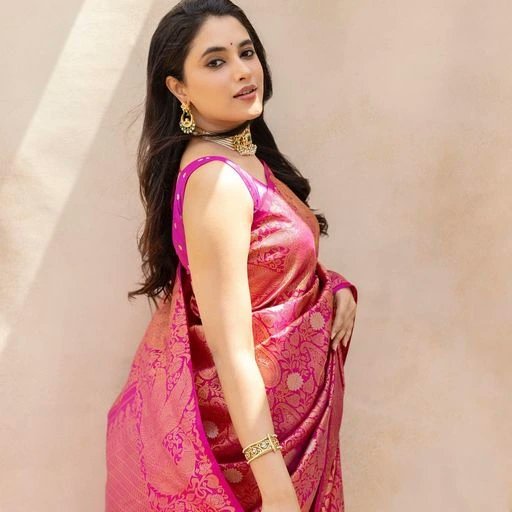 priyankaafx's tweet image. #myqueen #chellama 
@priyankaamohan 

Ñéw