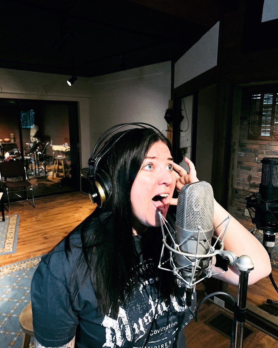Awesome to have @RaynaElizabeth from @Imperial_Ashes in today laying down ideas for some new material. Always love the vibe exploring new ideas in the studio!